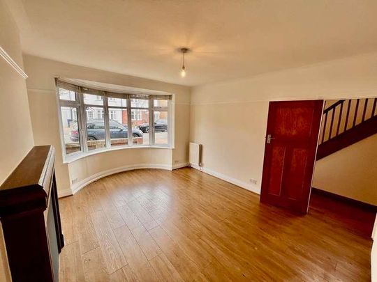 Cawdor Crescent, W7 - Photo 1