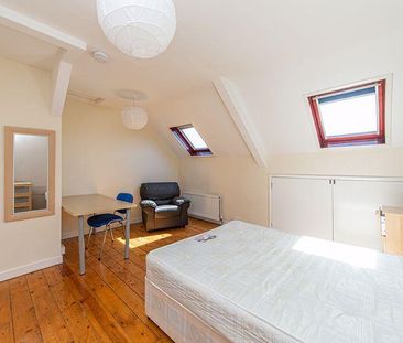 5 bedroom terraced house to rent - Photo 5