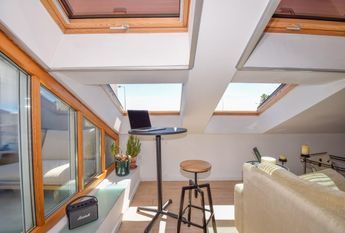 2 Bedroom House with a terrace, Paço de Arcos, Oeiras