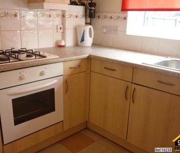 2 bed Semi-detached in Hill Vue Gardens , Newark, NG24 1PH - Photo 5