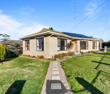 3 Theobald Street, Wendouree - Photo 5