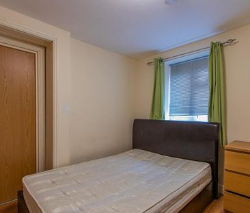 2 bedroom private hall to rent - Photo 2