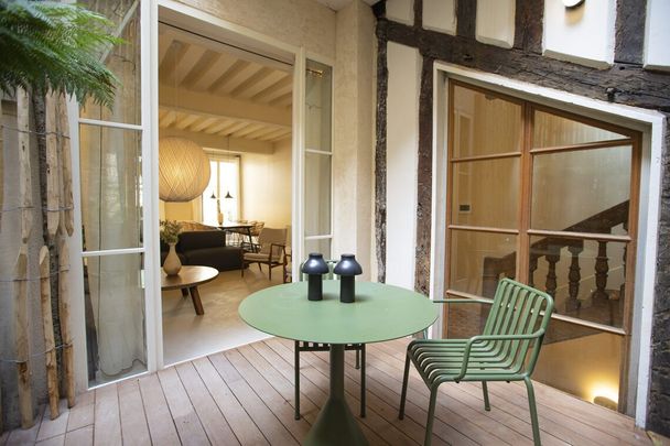 Hôtel particulier • Odéon, Paris 6ème - Photo 1