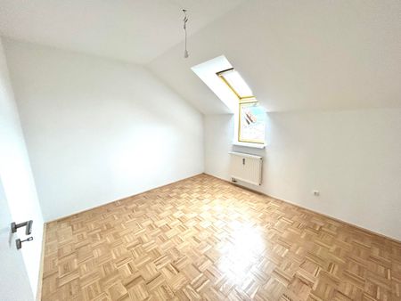 Schöne 2-Zimmer-Wohnung im Dachgeschoss *sofort verfügbar* - Foto 5