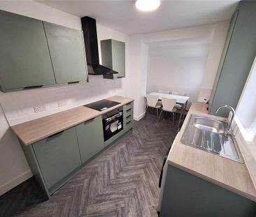 1 bedroom in a house share to rent - Photo 2