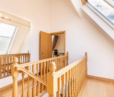 2 bedroom penthouse to rent - Photo 3