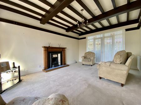 3 bedroom detached house to rent - Photo 3