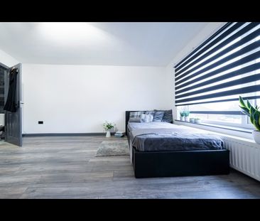 Room in a Shared House, Shaw Road, BR1 - Photo 4