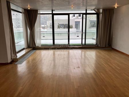 Large Three Bedroom Penthouse with Large Terrace - Dorobanti Capitale - Photo 4