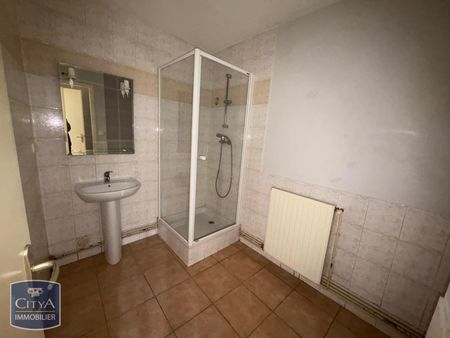 Location Appartement 1 pièce 36m² ST ETIENNE 42100 - Photo 4