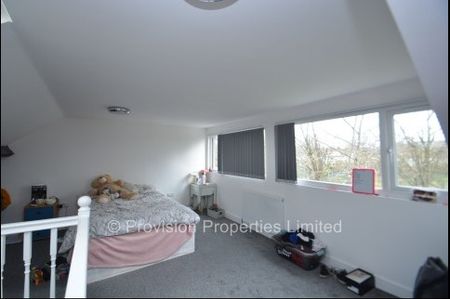 3 Bedroom Properties Burley - Photo 2