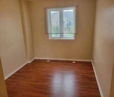 For Lease - 4975 Southampton Drive Unit# 208, Mississauga, Ontario - Photo 1