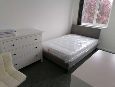 1 bed house / flat share to rent in Bennett Court - Photo 3