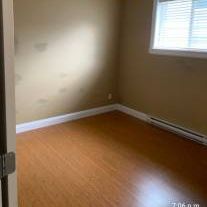 2 bedrooms basement suite for rent - Photo 1