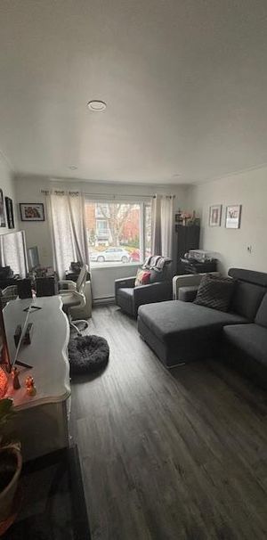 5 ½ rénové à louer - Photo 1
