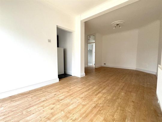 2 bedroom semi-detached bungalow to rent - Photo 1