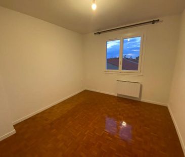 Location Appartement 4 pièces 97m² MONTAUBAN 82000 - Photo 4