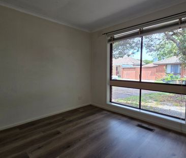 Affordable & Spacious 2-Bedroom Unit in Noble Park - Photo 4