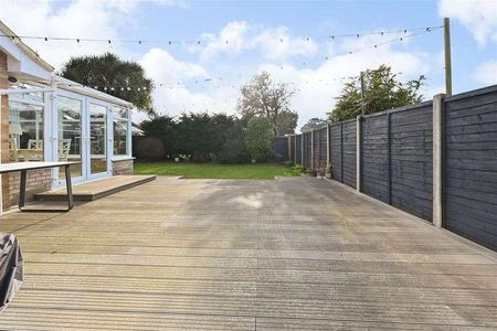 Oxford Drive, Bognor Regis, PO21 - Photo 4