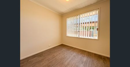 Freshly Renovated Family Home in a Quiet Cul-de-Sac - Photo 3