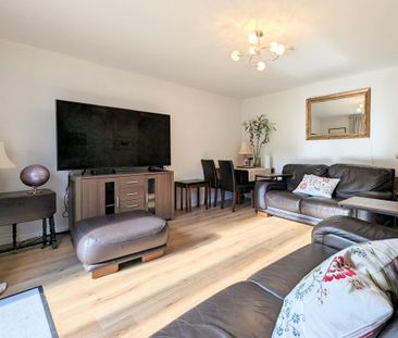 3 bedroom terraced house to rent - Photo 3