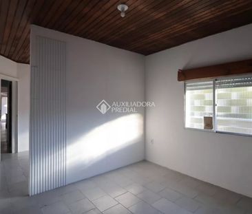 Casa com 3 quartos e 160m² para alugar em Niterói, Canoas. - Foto 4