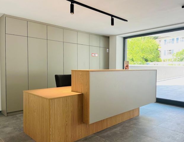 2-Zi. Serviced-Apartment (auf Wunsch möbliert) mit TG-Stellplatz in Traumlage am Kapellenberg! - Foto 1