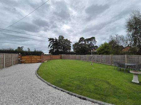 4 bedroom house to rent - Photo 2