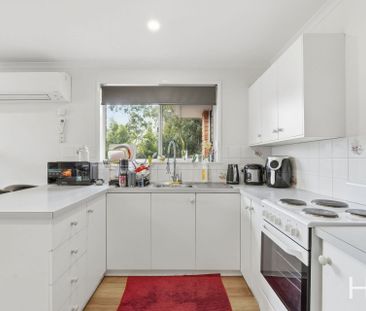 13 Jasanda Dr, Montrose - Photo 2