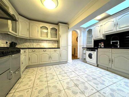 4 bedroom house to rent - Photo 4