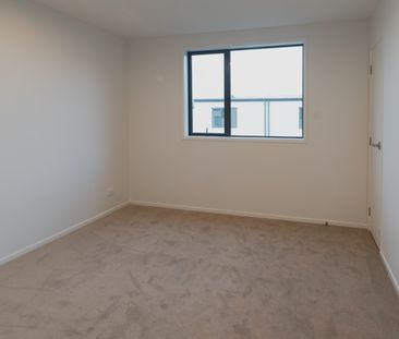 Convenient lifestyle! - Photo 4