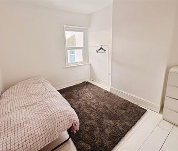 Pembroke Road, CARDIFF - Photo 5