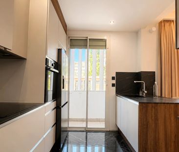 Location Appartement 3 pièces 107m² MARSEILLE 8ème - Photo 5