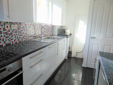 1 bedroom apartment to rent - Photo 2