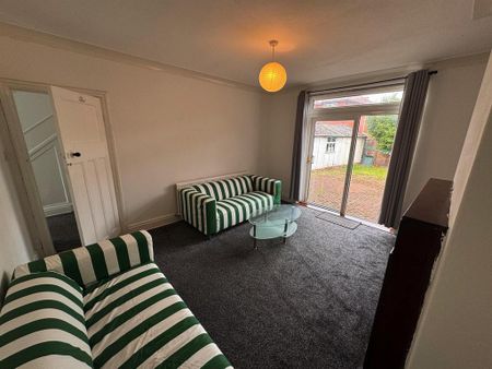 4 bedroom house to rent - Photo 2