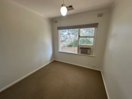 “Charming Family Home in the Heart of Para Hills!” - Photo 3