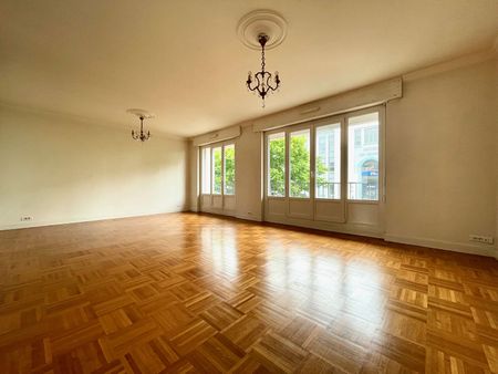 Location Appartement 4 pièces 84m² BREST 29200 - Photo 4