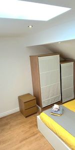 Spacious room in shared apartment in Portersfield, Dublin - Photo 4