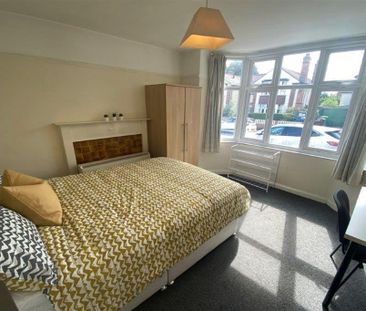 1 bedroom in a house share to rent - Photo 4