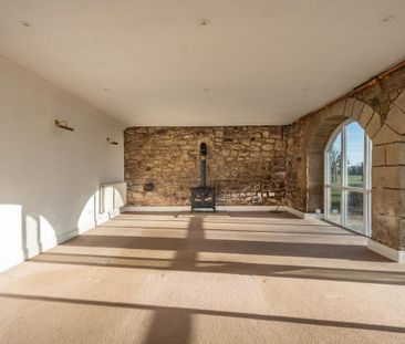 4 bedroom detached house to rent - Photo 6