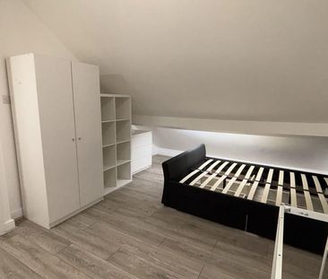 Studio to rent - Photo 6