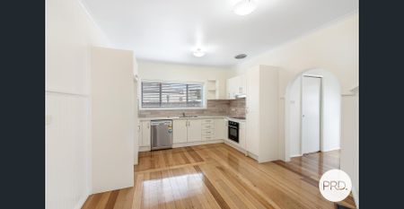 Charming Family Home in Glenorchy - Photo 4