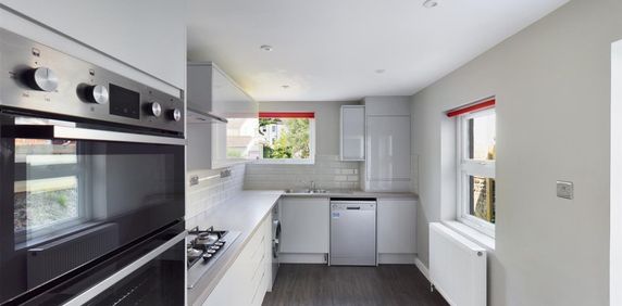 Beaconsfield Road, Brighton - Photo 2