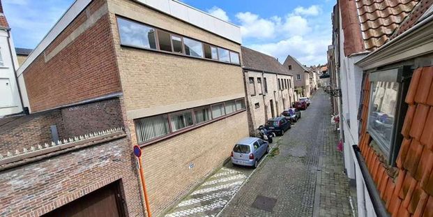 Appartement te huur in Brugge voor € 730 met 1 slaapkamer - Photo 1