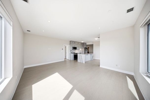 For Lease - 3265 Carding Mill Trail Unit# 407, Oakville, Ontario - Photo 1
