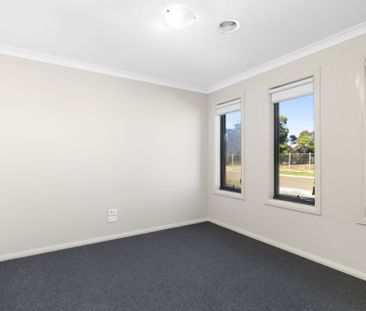 21 Mia Street, Alfredton - Photo 3