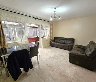 3 bedroom detached house to rent - Photo 1