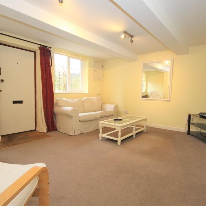 2 bedroom cottage to rent - Photo 1