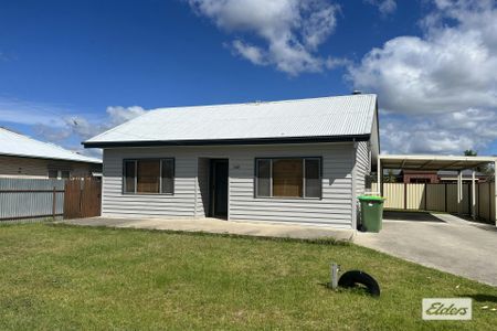 Low maintenance home in great location - Photo 5