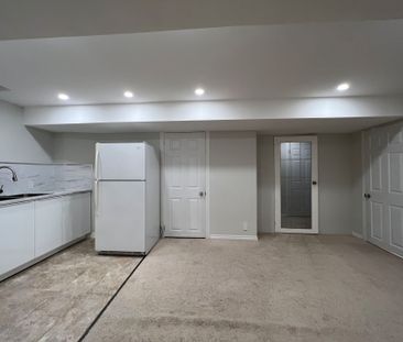 For Lease - 86 Verdi Road, Richmond Hill, Ontario - Photo 5